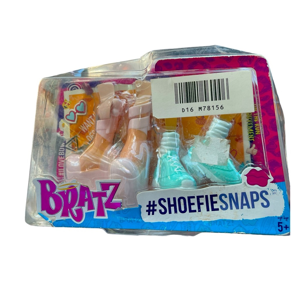 NEW Bratz Shoefie Snaps  Ballet Slipper Platforms & Sneakers. In package.